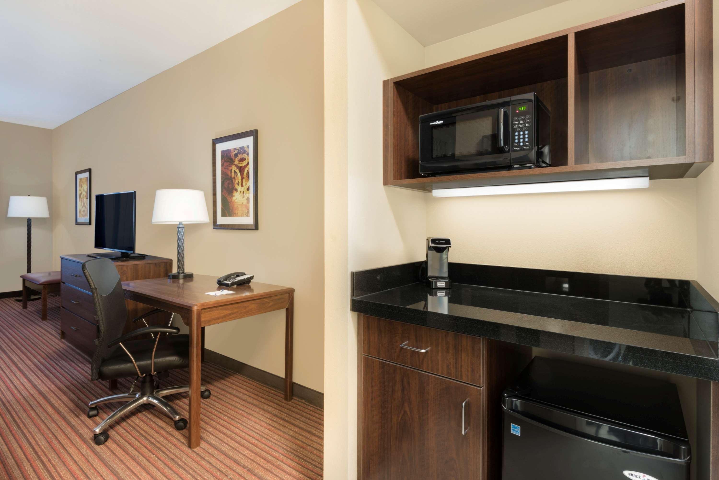 Best Western Plus Hudson Hotel & Suites Exterior foto